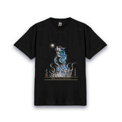 【昇運・守護・縁結びの京都一筆龍】 龍神御加護の絵画Tシャツ特殊書体【昇運青龍】